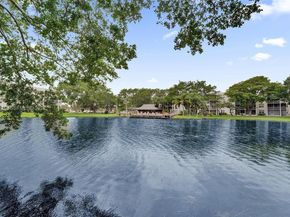 9330 Lagoon Pl 109, Davie FL 33324