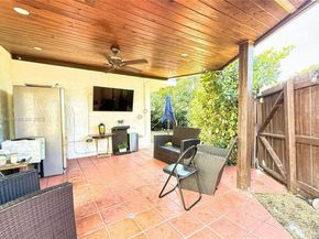 7034 SW 112th Ct, Miami FL 33173