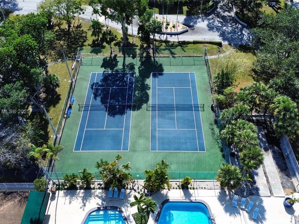 7034 SW 112th Ct, Miami FL 33173