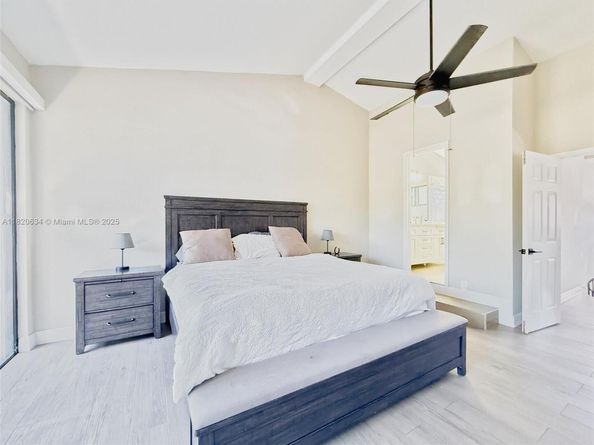 7034 SW 112th Ct, Miami FL 33173