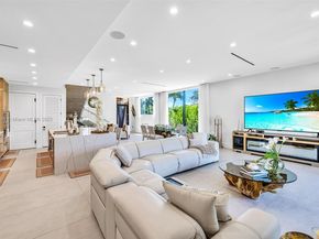 8821 SW 56th St, Miami FL 33165