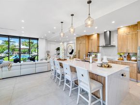 8821 SW 56th St, Miami FL 33165