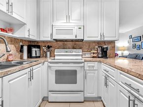 7585 SW 28th St, Miami FL 33155