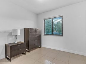 7585 SW 28th St, Miami FL 33155