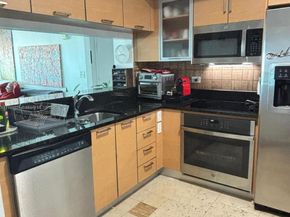 31 SE 5th St 2910, Miami FL 33131