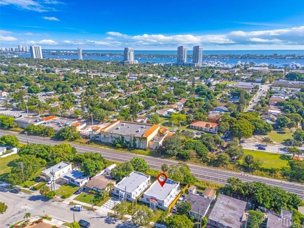 4008 Greenwood Ave, West Palm Beach FL 33407