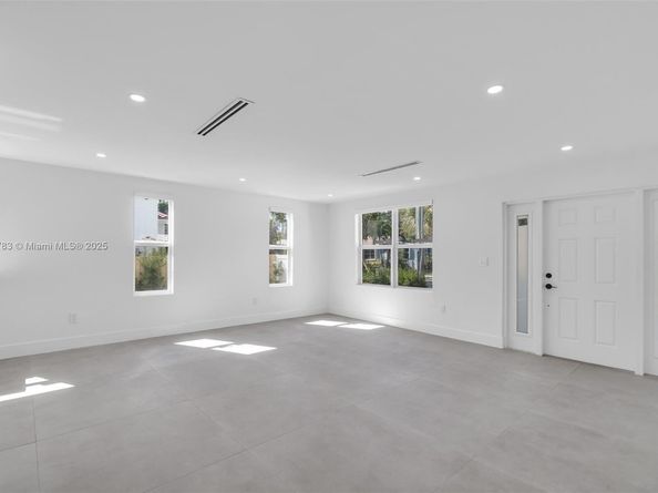 4008 Greenwood Ave, West Palm Beach FL 33407