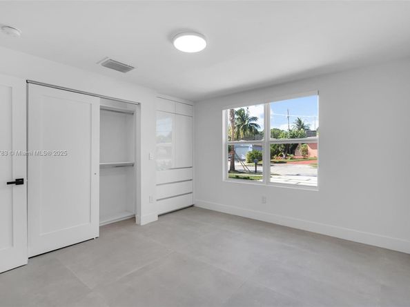 4008 Greenwood Ave, West Palm Beach FL 33407