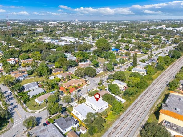 4008 Greenwood Ave, West Palm Beach FL 33407