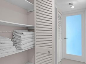 2301 Collins Ave 1006, Miami Beach FL 33139