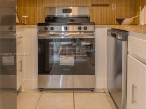 6675 W 4th Ave 203, Hialeah FL 33012