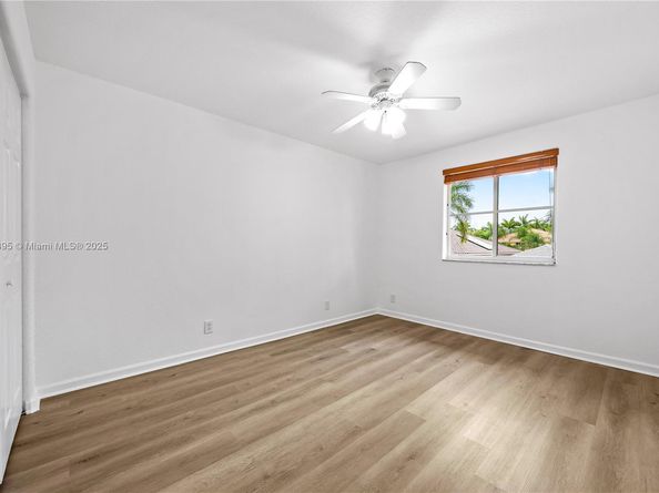 1906 Timberline Rd, Weston FL 33327