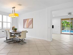 1906 Timberline Rd, Weston FL 33327