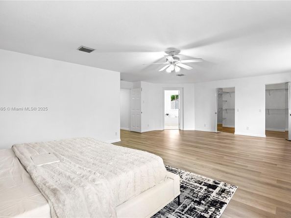 1906 Timberline Rd, Weston FL 33327