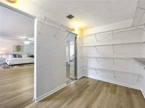 1906 Timberline Rd, Weston FL 33327