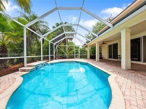 1906 Timberline Rd, Weston FL 33327