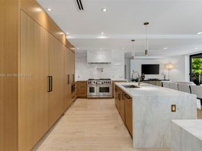 795 Lakeview Dr, Miami Beach FL 33140