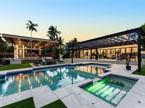 795 Lakeview Dr, Miami Beach FL 33140