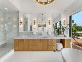 795 Lakeview Dr, Miami Beach FL 33140