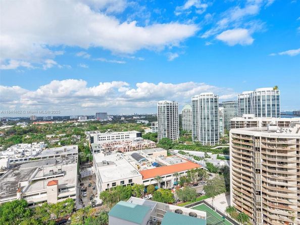 2889 Mcfarlane Rd 2105, Miami FL 33133