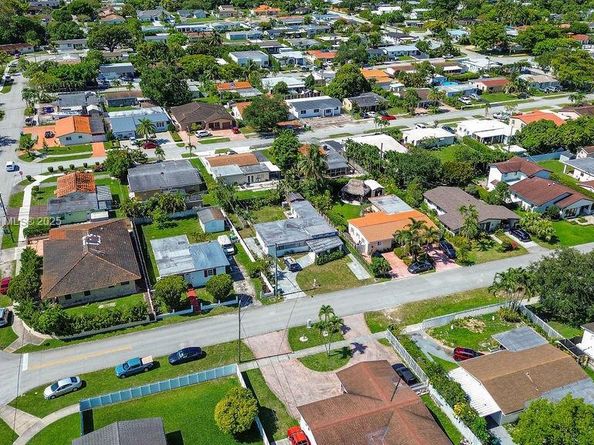 8320 SW 43rd Ter, Miami FL 33155