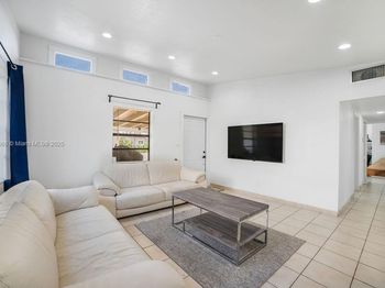 8320 SW 43rd Ter