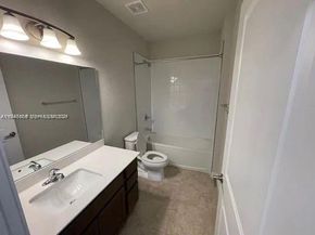 1025 NW 5th St, Florida City FL 33034