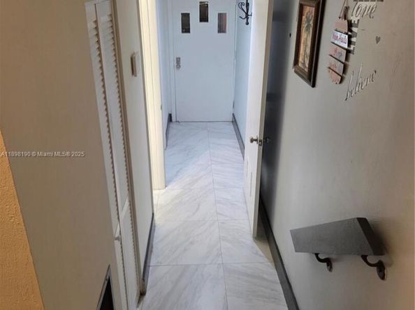 8656 SW 154th Cir Pl 4A, Miami FL 33193