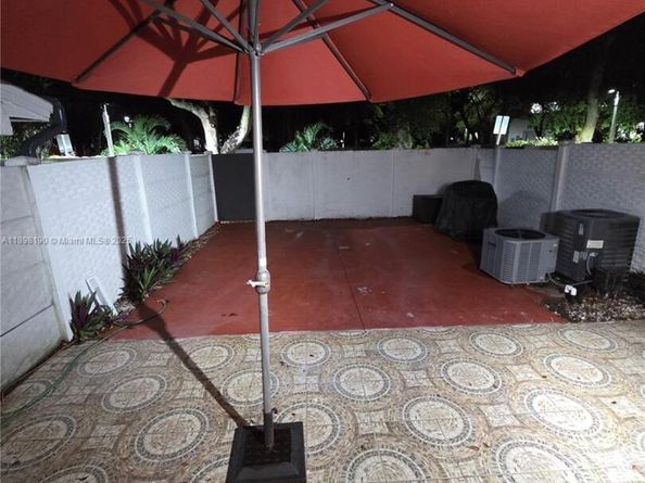 8656 SW 154th Cir Pl 4A, Miami FL 33193