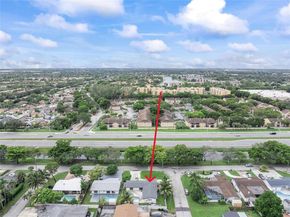 2261 Utopia Dr, Miramar FL 33023
