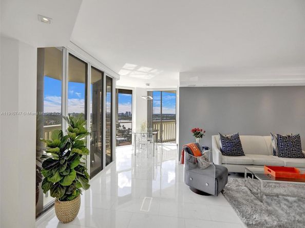 1000 E Island Blvd 2103, Aventura FL 33160