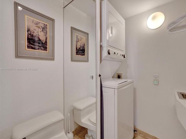 1000 E Island Blvd 2103, Aventura FL 33160