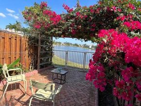 16368 SW 43rd Ter, Kendall FL 33185