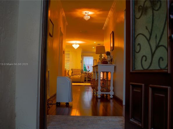 16368 SW 43rd Ter, Kendall FL 33185