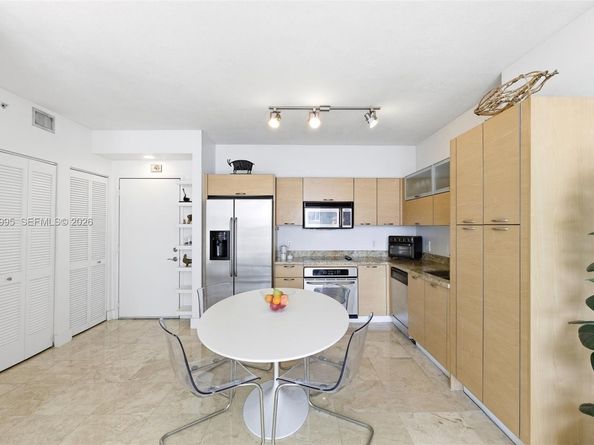 3180 Coral Way 902, Miami FL 33145