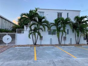 570 NE 68th St, Miami FL 33138