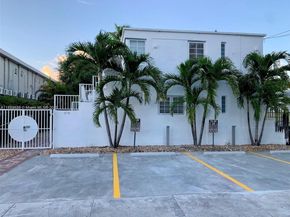 570 NE 68th St, Miami FL 33138