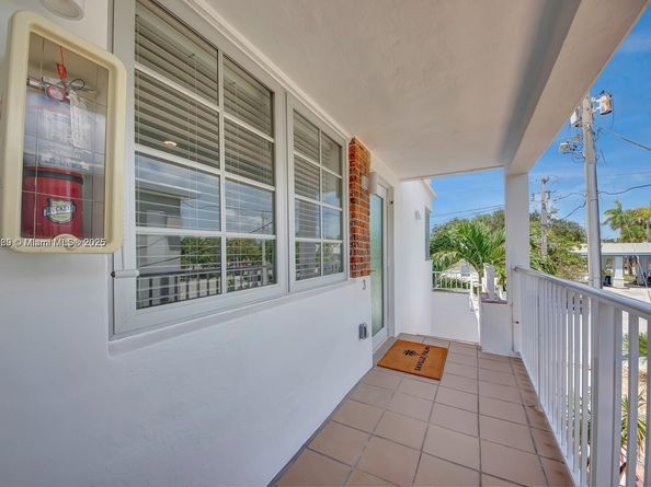 570 NE 68th St, Miami FL 33138
