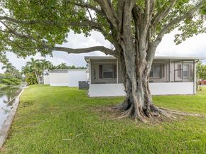 1800 SW 85th Ave, Davie FL 33324