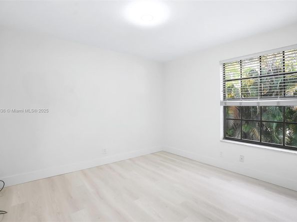 7829 La Mirada Dr, Boca Raton FL 33433