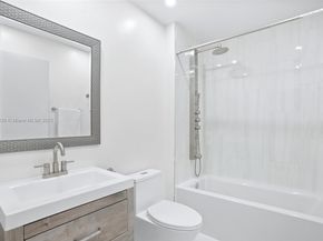 7829 La Mirada Dr, Boca Raton FL 33433