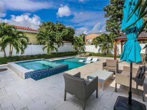 1535 Hollywood Blvd, Hollywood FL 33020