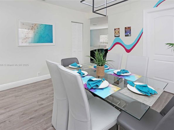 1535 Hollywood Blvd, Hollywood FL 33020