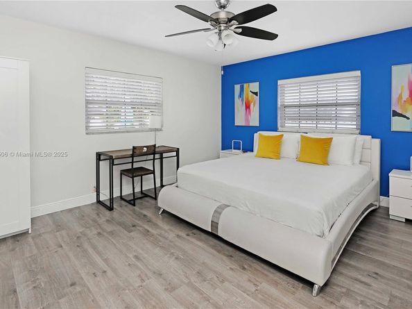 1535 Hollywood Blvd, Hollywood FL 33020