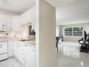 4805 NW 35th St 506, Lauderdale Lakes FL 33319