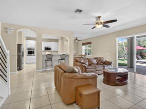 19151 N Hibiscus St, Weston FL 33332