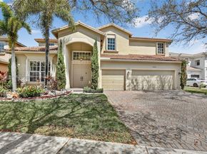 19151 N Hibiscus St, Weston FL 33332
