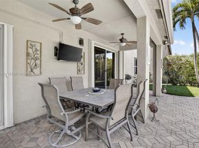 19151 N Hibiscus St, Weston FL 33332