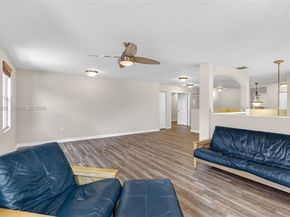 19151 N Hibiscus St, Weston FL 33332