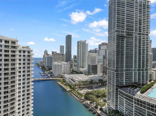 901 Brickell Key Blvd 3002, Miami FL 33131